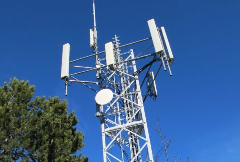 Antenne-téléphone-Puymaure(1)(2)(1)