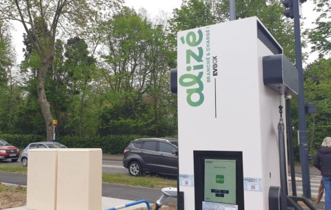 Véhicules électriques : 2 nouvelles bornes