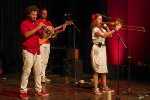 NO PUEDE PARAR_ZF54334