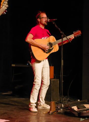 NO PUEDE PARAR_ZF54344