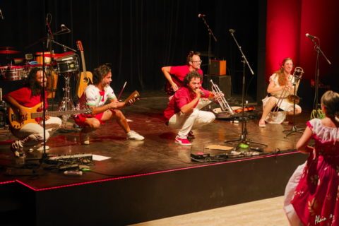 NO PUEDE PARAR_ZF54419