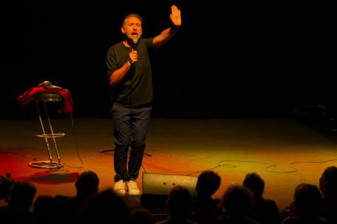 Et dieu créa… la voix-_ZF548943030_DxO