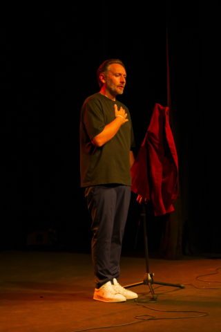 Et dieu créa… la voix-_ZF549023636_DxO