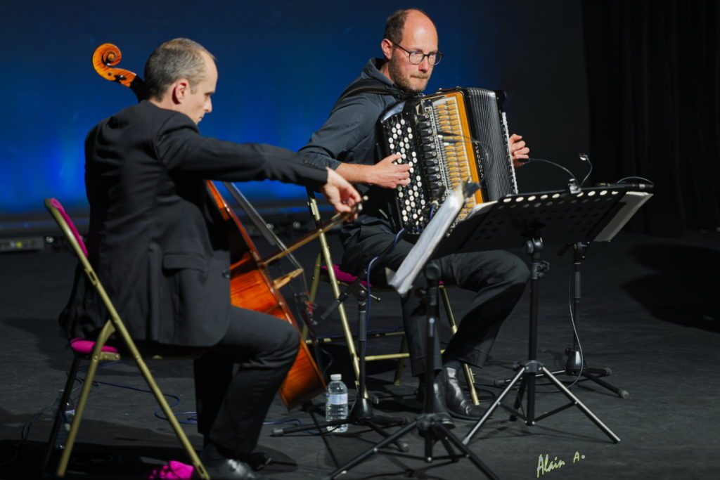 Café Tango – Omar Hassan