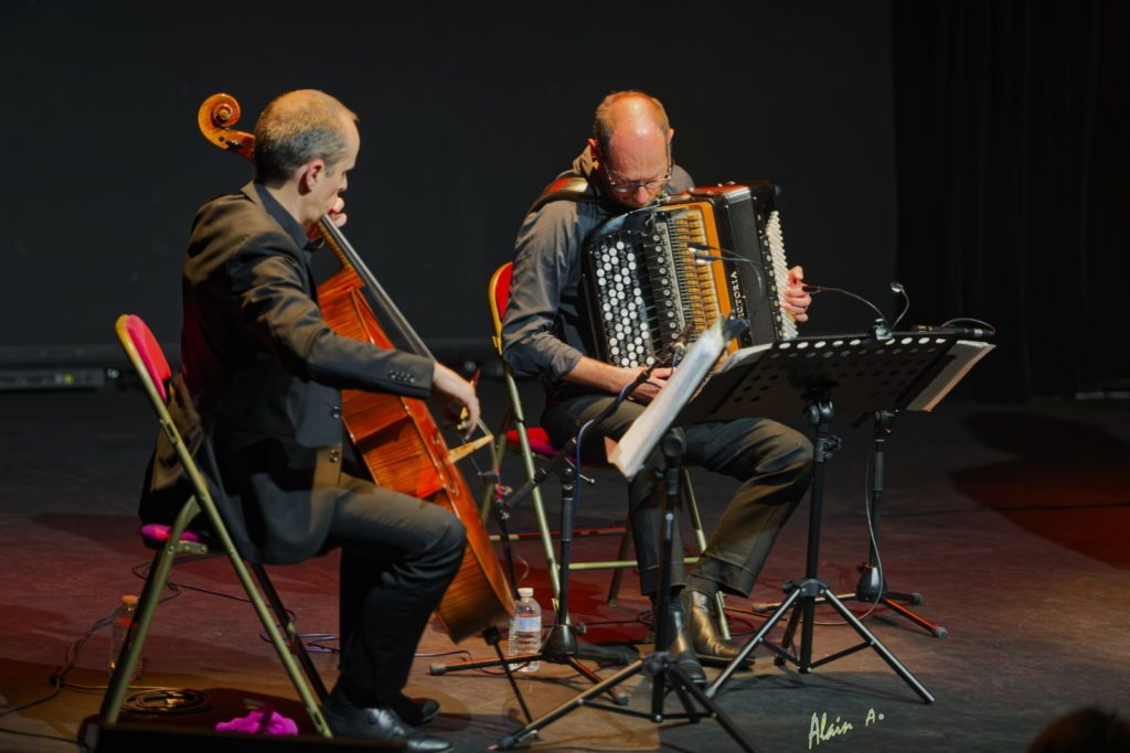 Café Tango – Omar Hassan