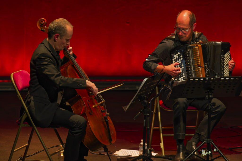 Café Tango – Omar Hassan