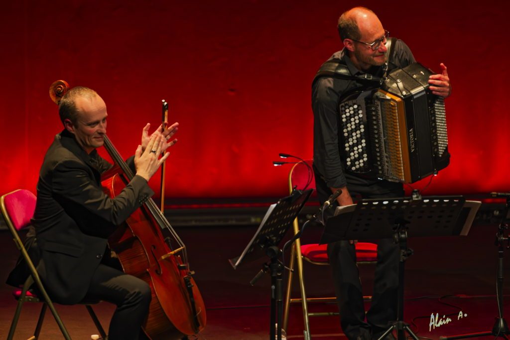 Café Tango – Omar Hassan