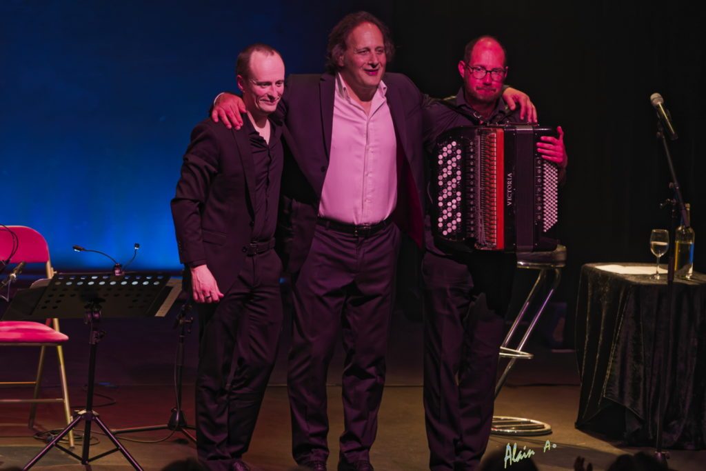 Café Tango – Omar Hassan