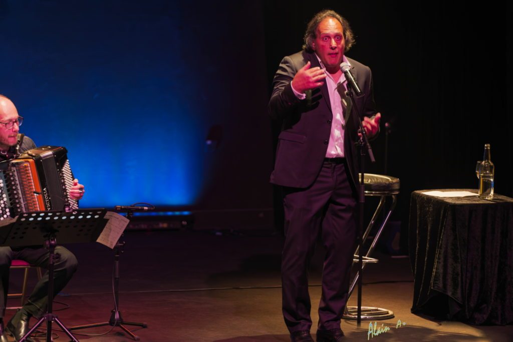 Café Tango – Omar Hassan