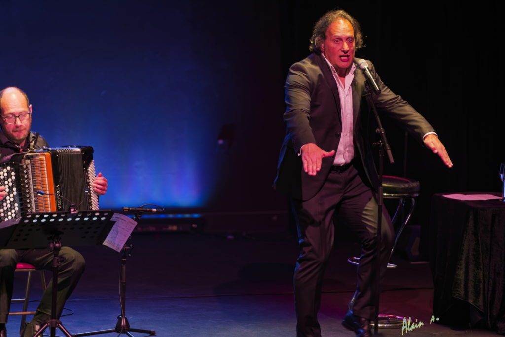 Café Tango – Omar Hassan