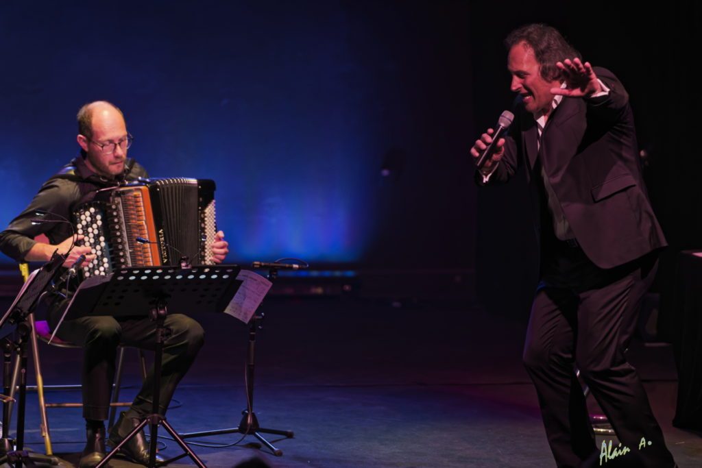 Café Tango – Omar Hassan