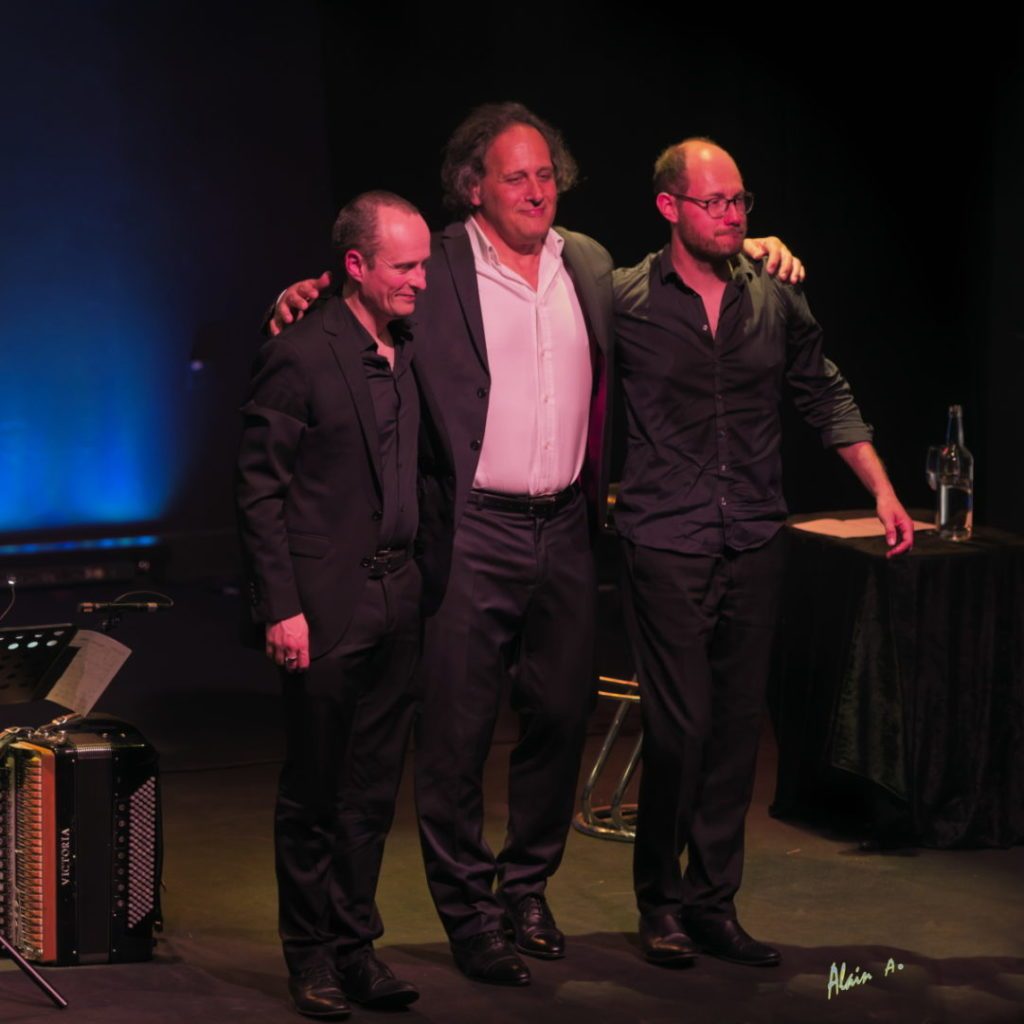 Café Tango – Omar Hassan