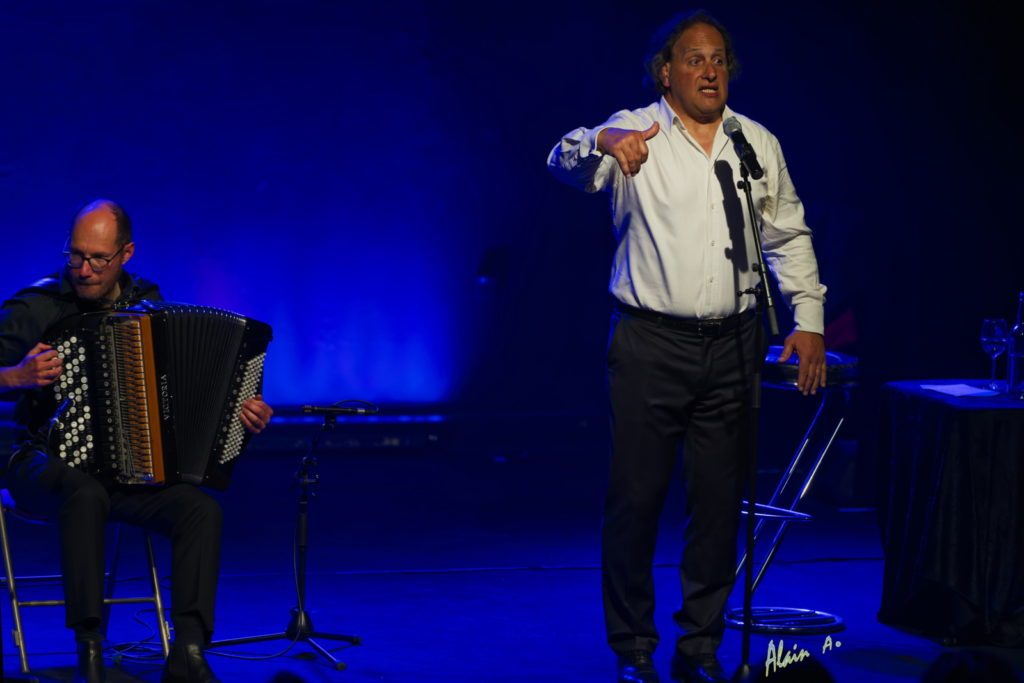 Café Tango – Omar Hassan