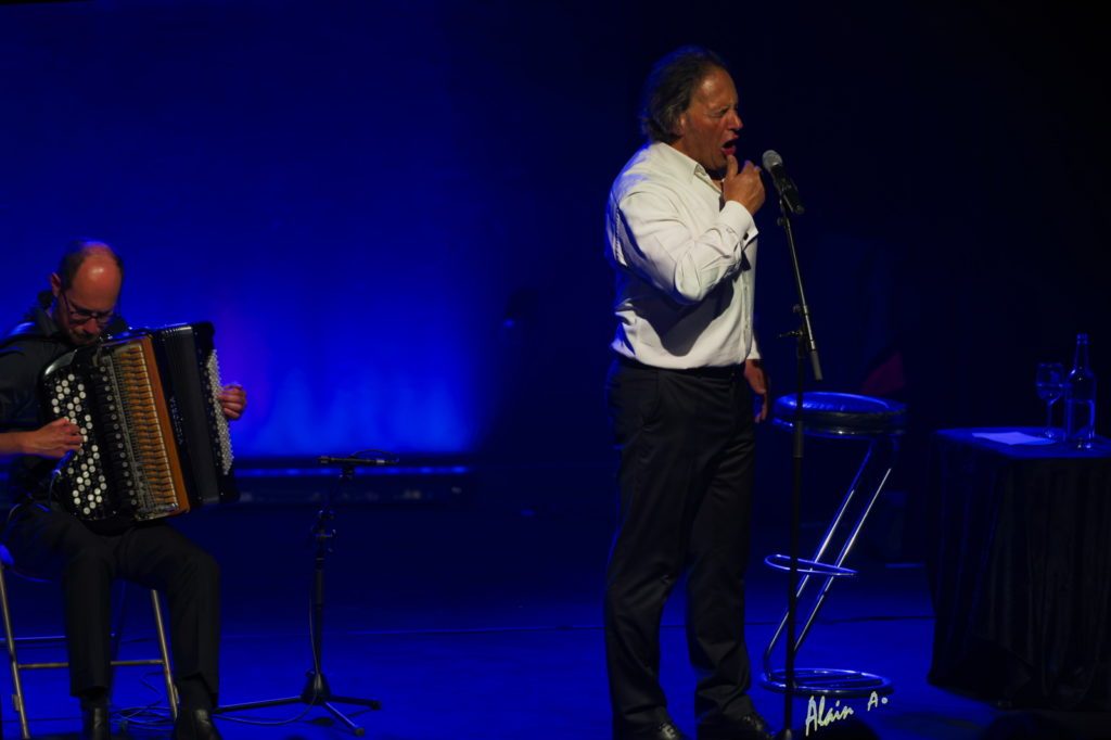 Café Tango – Omar Hassan